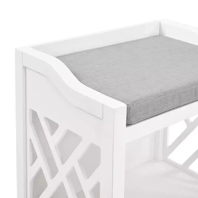 Panca Coventry con cuscino bianco - Alaterre Furniture: telaio rettangolare in legno imbottito, tessuto in poliestere, pulizia a secco