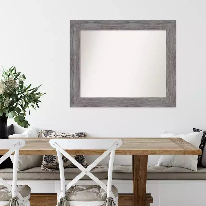 Specchio da parete rettangolare con cornice a righe grigie – Uso per 1 persona