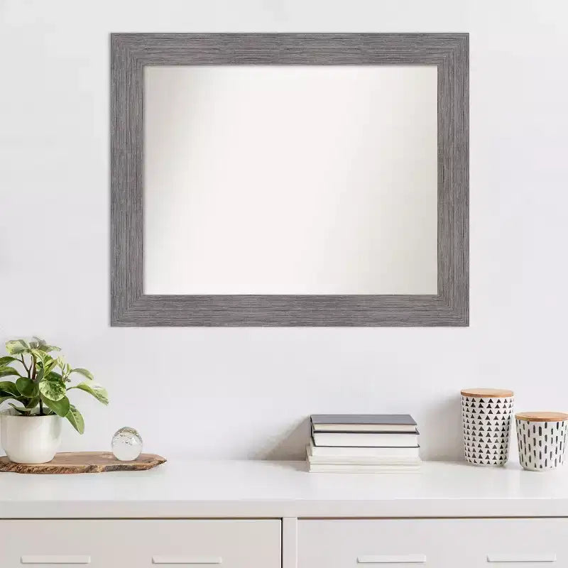 Specchio da parete rettangolare con cornice a righe grigie – Uso per 1 persona