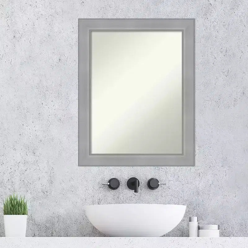 Specchio da parete per bagno Vista spazzolato in nichel senza smussatura 22" x 28" - Amanti Art: rettangolare, cornice in polistirolo, include ferramenta di montaggio
