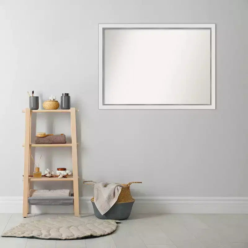 Specchio da parete rettangolare con cornice stretta bianca/argento, 1 persona, 41" x 30"