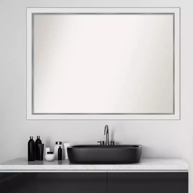 Specchio da parete rettangolare con cornice stretta bianca/argento, 1 persona, 41" x 30"