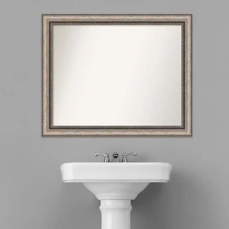Specchio da parete per bagno Lyla ornato non smussato, 81 cm x 66 cm, argento - Amanti Art: Rettangolare, Cornice in polistirolo, Montaggio a parete