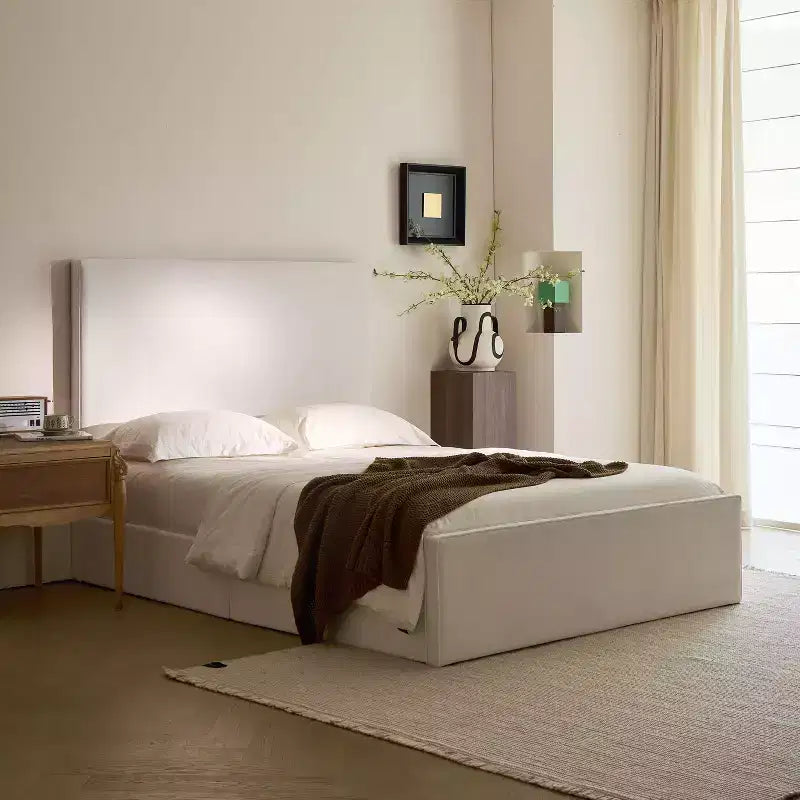 Christopher Knight Home Rhea Letto moderno imbottito con testiera