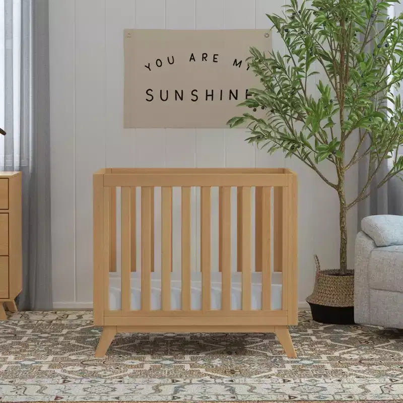 Mini Culla Convertibile 3-in-1 daVinci Otto con 4 Materassi