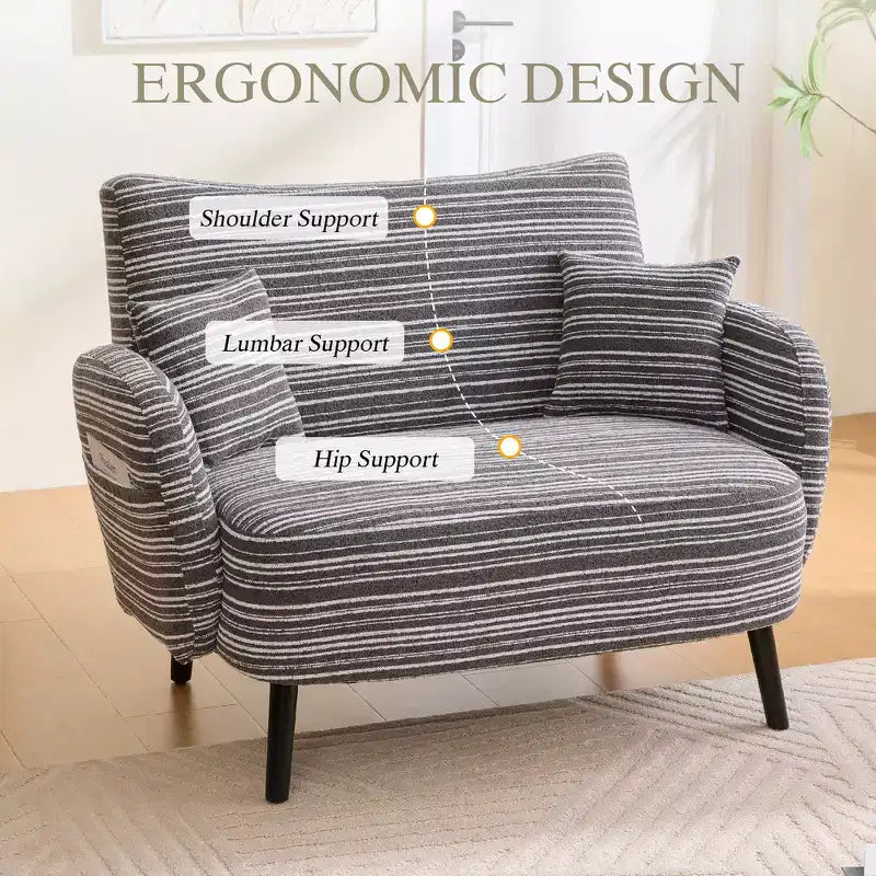 Divano moderno a seduta profonda Zeus & Ruta con braccioli ultra confortevoli, cuscini e tasche portaoggetti