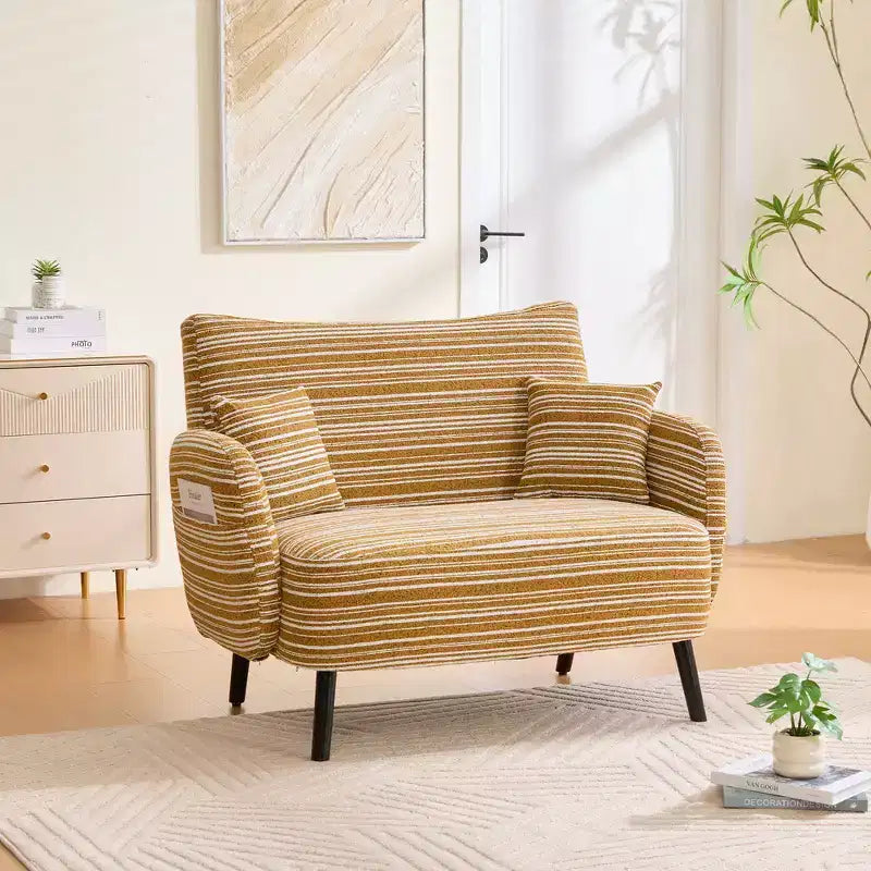 Divano moderno a seduta profonda Zeus & Ruta con braccioli ultra confortevoli, cuscini e tasche portaoggetti