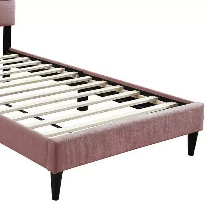 Letto Matrimoniale Royal Hampton, Rivestimento in Lino Rosa Trapuntato, Trapuntatura a Biscotto