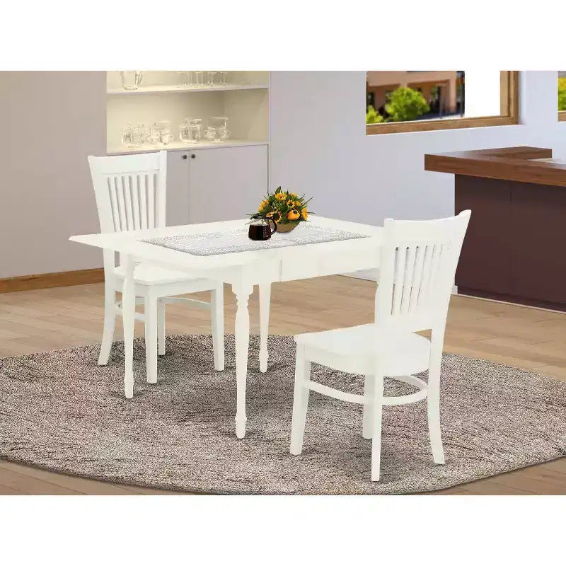 Set da pranzo HomeStock con tavolo rettangolare con piano in legno massello con anta a ribalta e 2 sedie, finitura lino bianco
