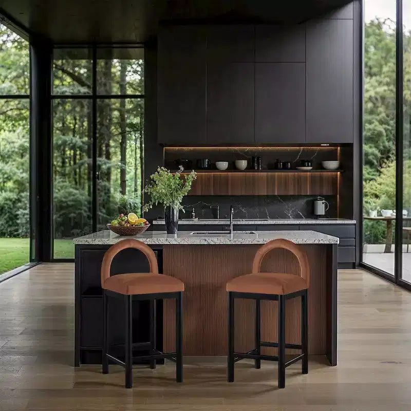 Meridian Furniture, Sgabello da bancone Conrad in velluto