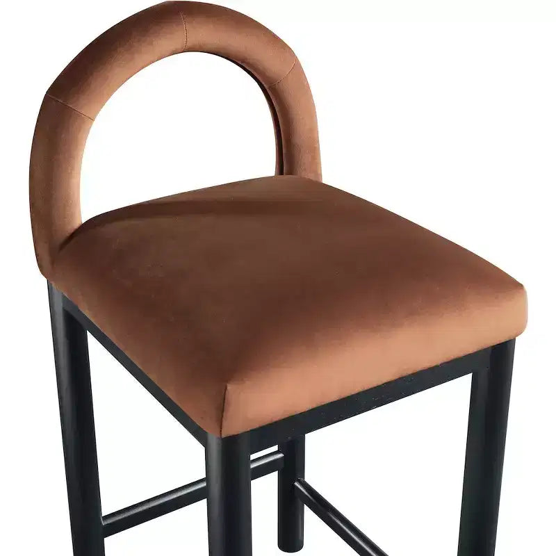 Meridian Furniture, Sgabello da bancone Conrad in velluto