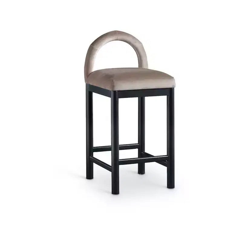 Meridian Furniture, Sgabello da bancone Conrad in velluto