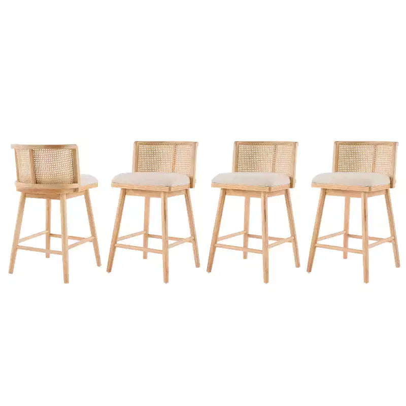 Christopher Knight Home Nilo Moderni Sgabelli da bancone imbottiti in rattan intrecciato e legno di gomma con schienale curvo in rattan (set da 4)