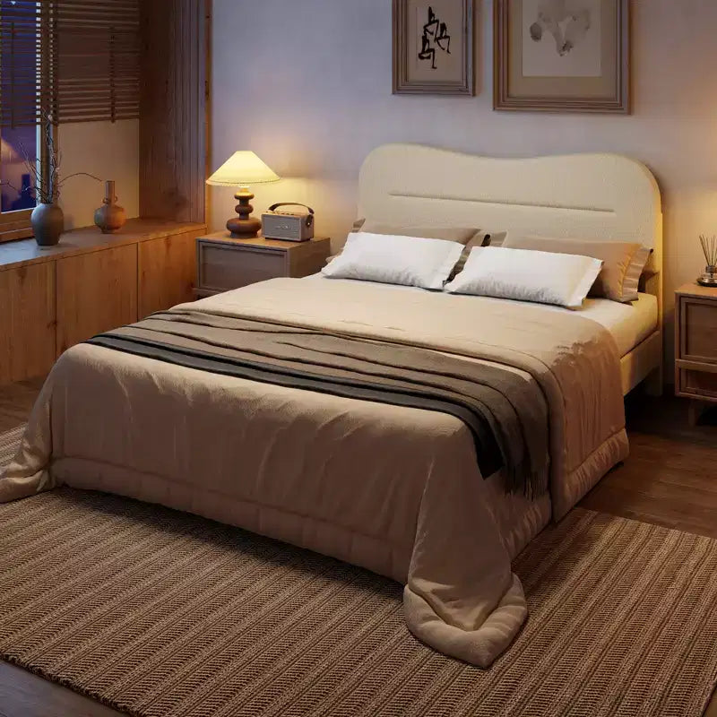 Struttura Letto Matrimoniale Queen Size con Testiera in Tessuto Bouclé Beige Effetto Orsetto, Piattaforma Imbottita Design Morbido Nuvola/Marshmallow, Non Richiede Rete a Molle, Doghe in Legno