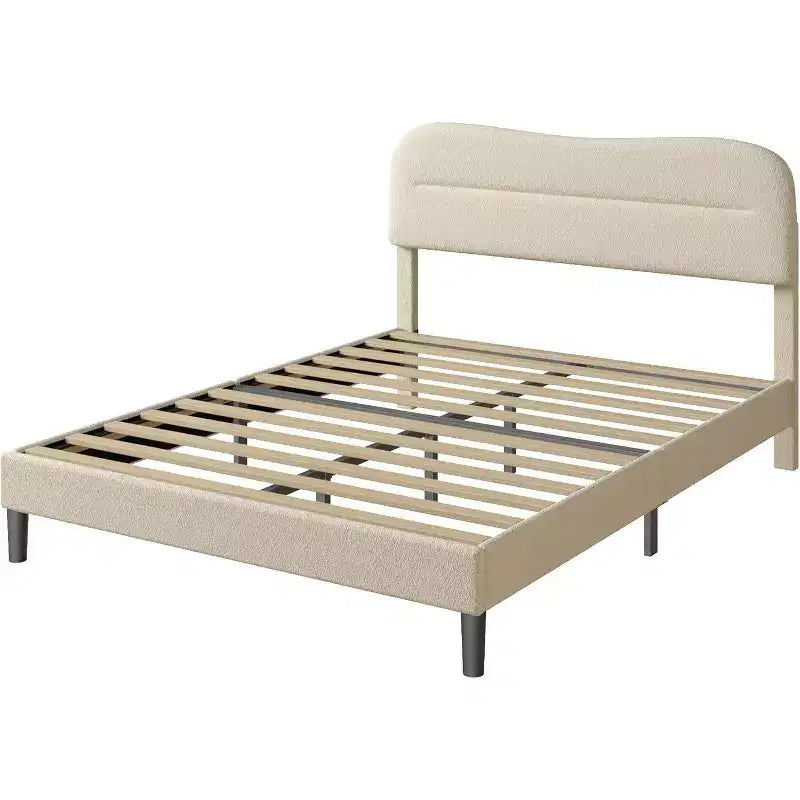 Struttura Letto Matrimoniale Queen Size con Testiera in Tessuto Bouclé Beige Effetto Orsetto, Piattaforma Imbottita Design Morbido Nuvola/Marshmallow, Non Richiede Rete a Molle, Doghe in Legno