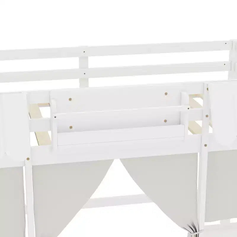 Lettino a soppalco Montessori Bellemave con libreria, tenda, mensola portaoggetti e sponda, design divertente e giocoso per bambini