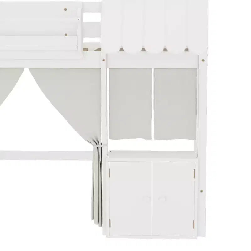 Lettino a soppalco Montessori Bellemave con libreria, tenda, mensola portaoggetti e sponda, design divertente e giocoso per bambini