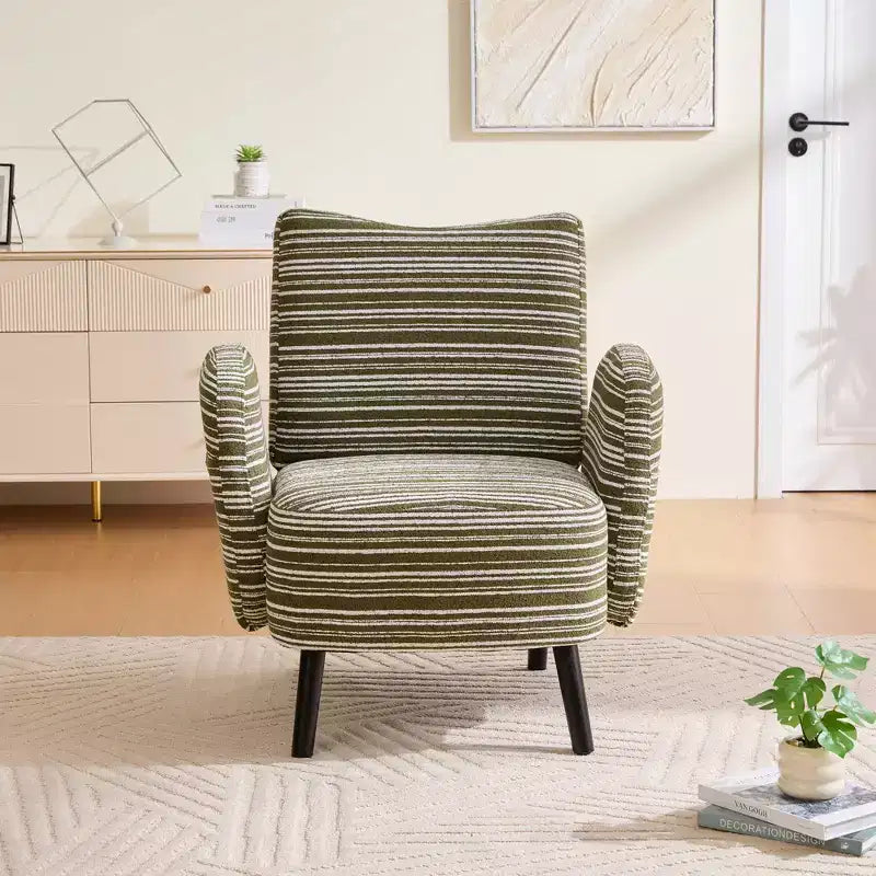 Poltrona moderna GDFStudio Pira imbottita in boucle con tasca portaoggetti laterale