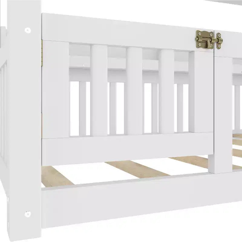 Struttura letto a baldacchino Montessori doppia/matrimoniale con mensole integrate e spondine di sicurezza - ModernLuxe