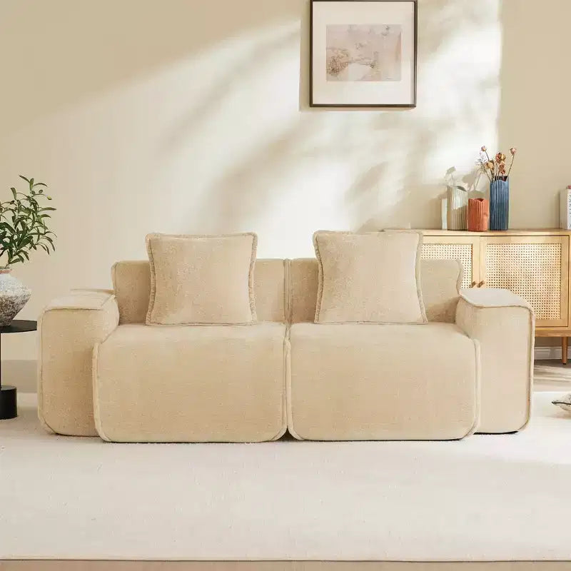 Divano sezionale modulare moderno Okak con seduta profonda e cuscini, divano futon in tessuto di velluto per soggiorno, appartamenti