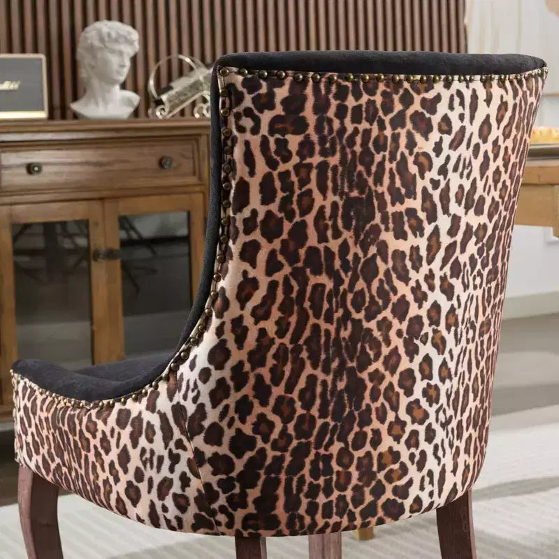 TUYOHW Eleganti sedie da pranzo con cucitura dello schienale rifinita a mano, set da 2, sedie laterali moderne di metà secolo con gambe in legno e borchie in bronzo