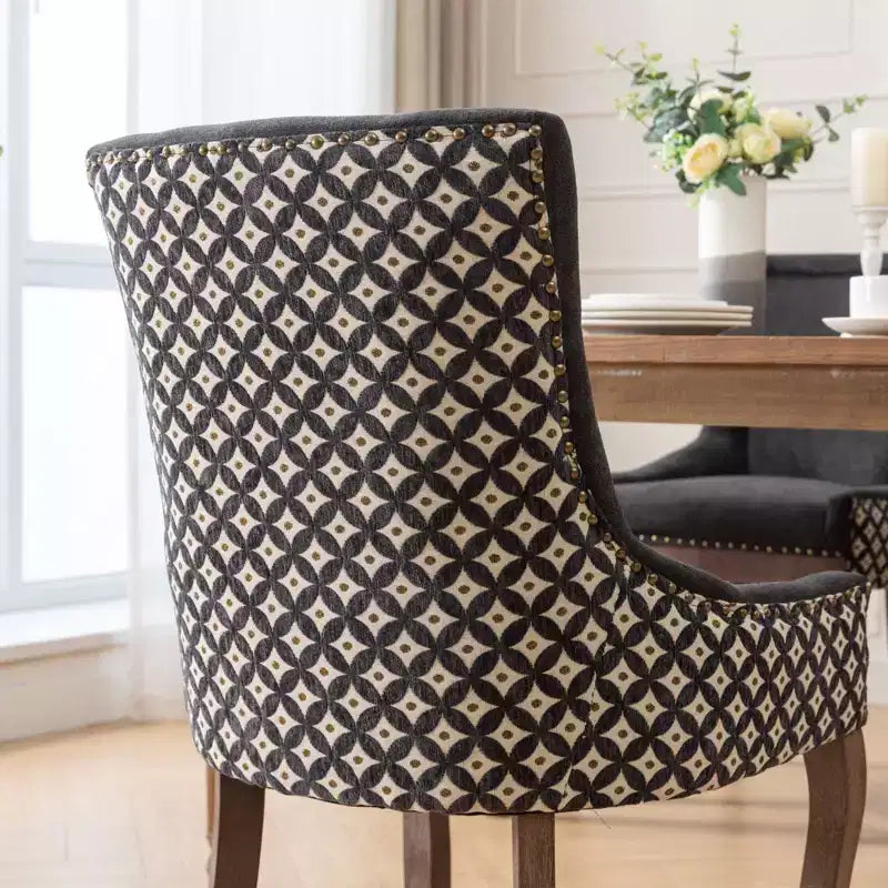 TUYOHW Eleganti sedie da pranzo con cucitura dello schienale rifinita a mano, set da 2, sedie laterali moderne di metà secolo con gambe in legno e borchie in bronzo