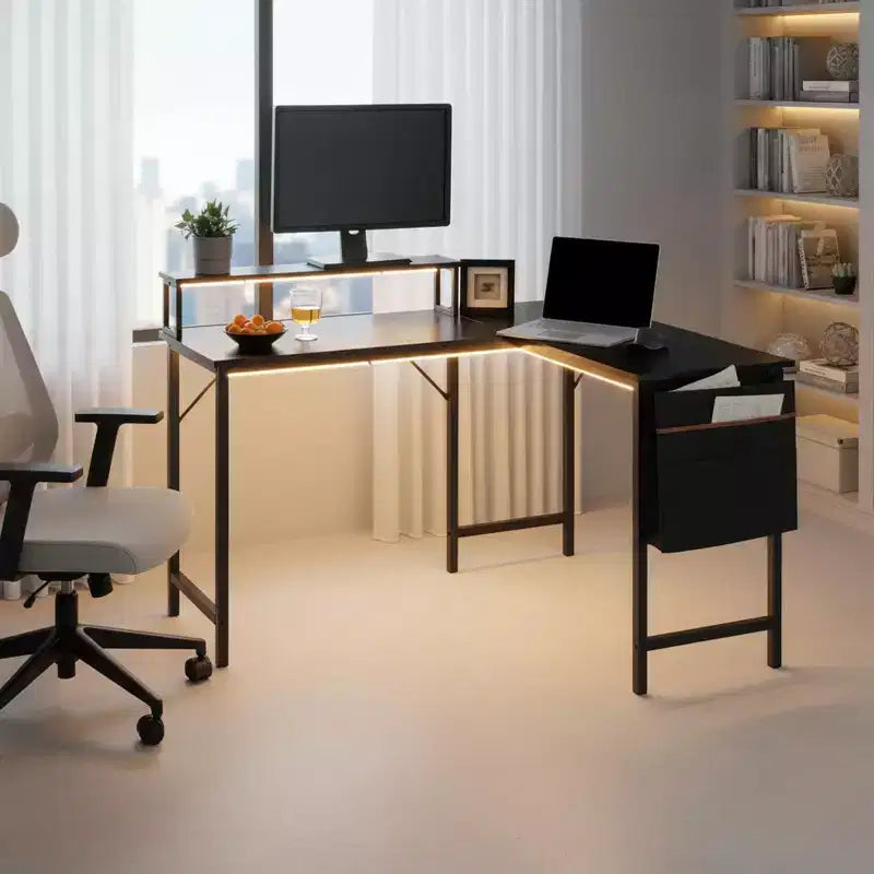 FurnitureR Scrivania per computer a L reversibile con luci a LED, tavolo da gioco da 123,9 cm con ripiano, scrivania da ufficio angolare con borsa portaoggetti