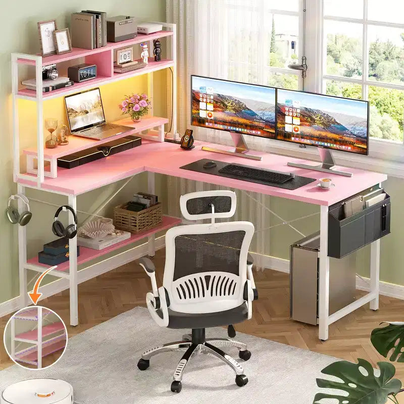 Scrivania angolare per computer con monitor e libreria, scrivania da gaming con stazione di ricarica