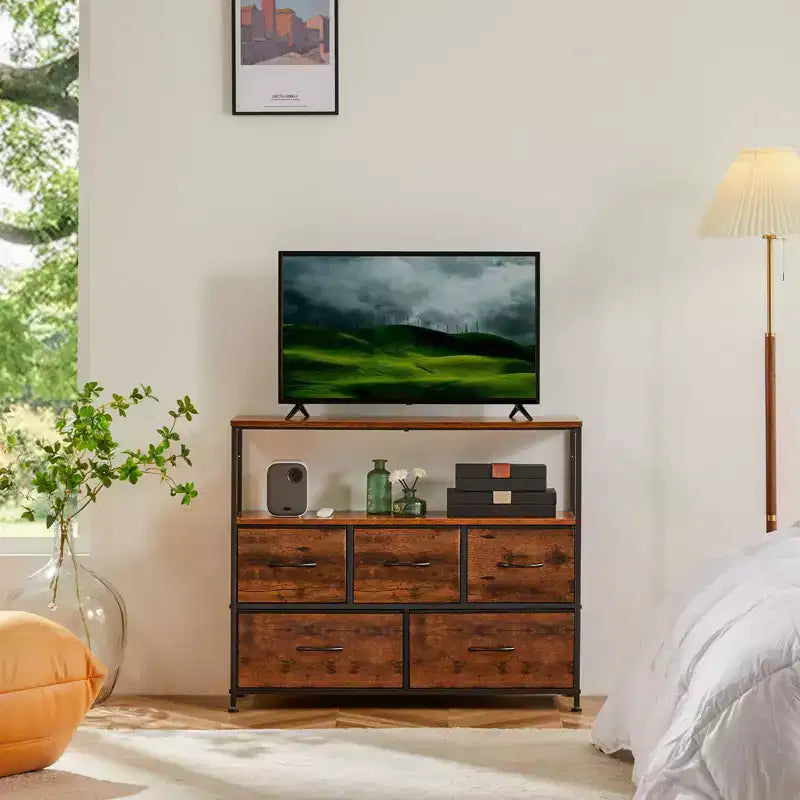 Comò a 5 cassetti TUYOHW con piano in legno e ripiano aperto, torre portaoggetti in tessuto con telaio in metallo, cassettiera per supporto TV, camera da letto, ingresso, vestiti