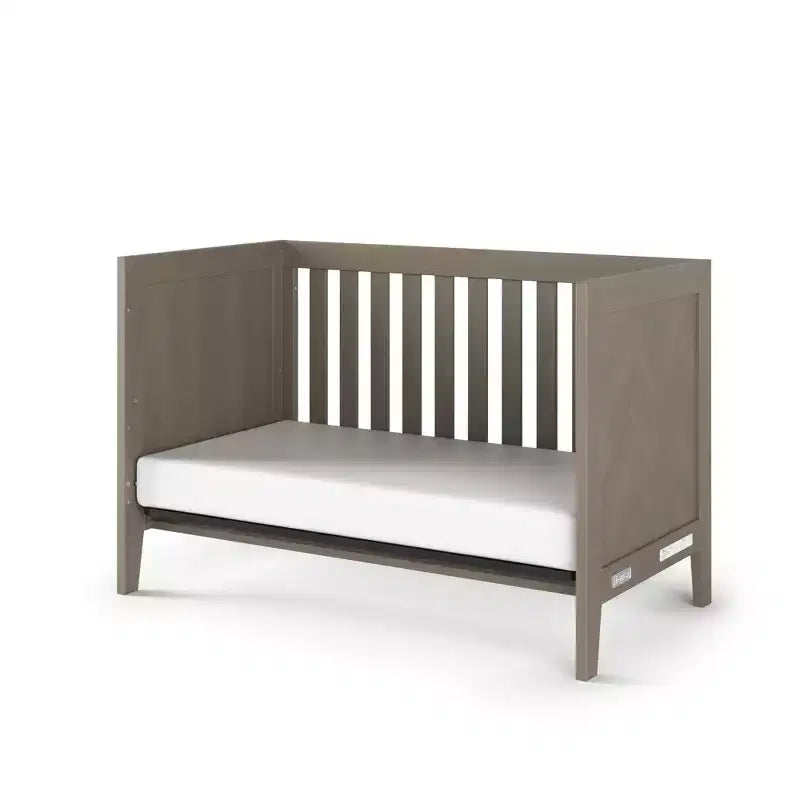 Child Craft Kieran Culla Trasformabile 3 in 1, Si Trasforma in Lettino per Bambini e Divanetto, 3 Posizioni Materasso, Non Tossico, Finitura Sicura per Neonati