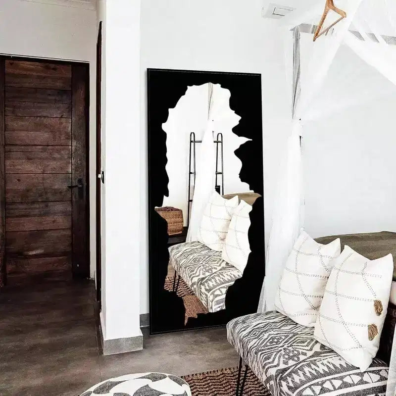 Specchio a figura intera nero astratto, 55x28 pollici. Infrangibile, da appoggio o da parete per l'arredamento di camera da letto, soggiorno, bagno