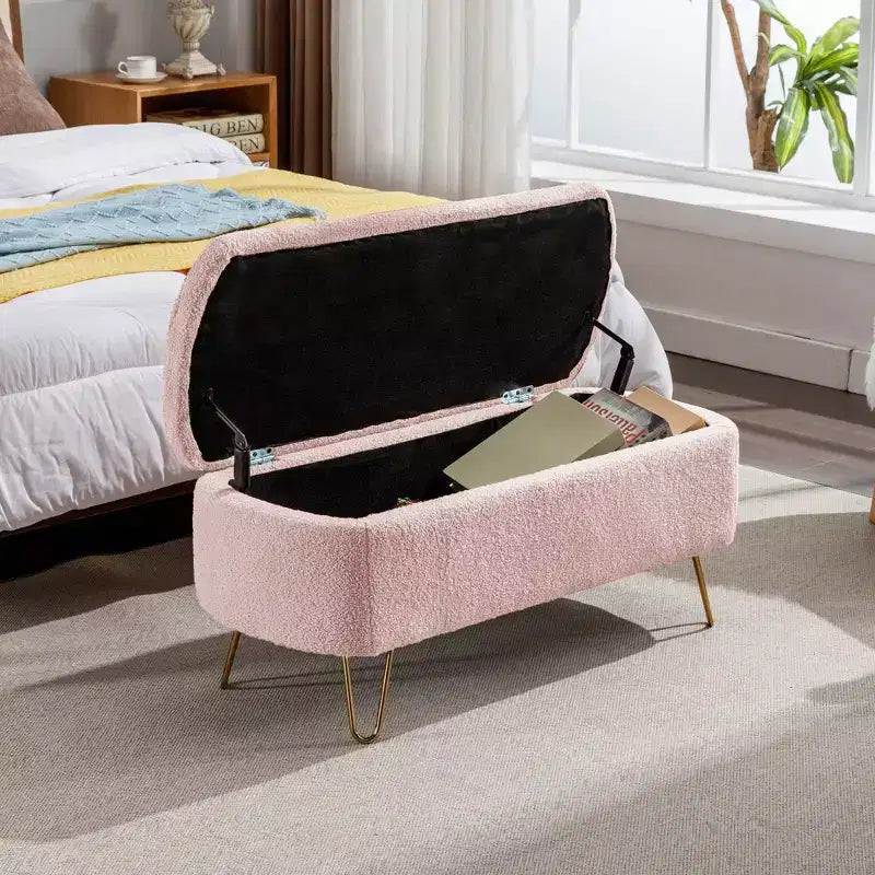 Panca contenitore per fondo letto, moderna in ecopelliccia con gambe dorate per soggiorno e camera da letto