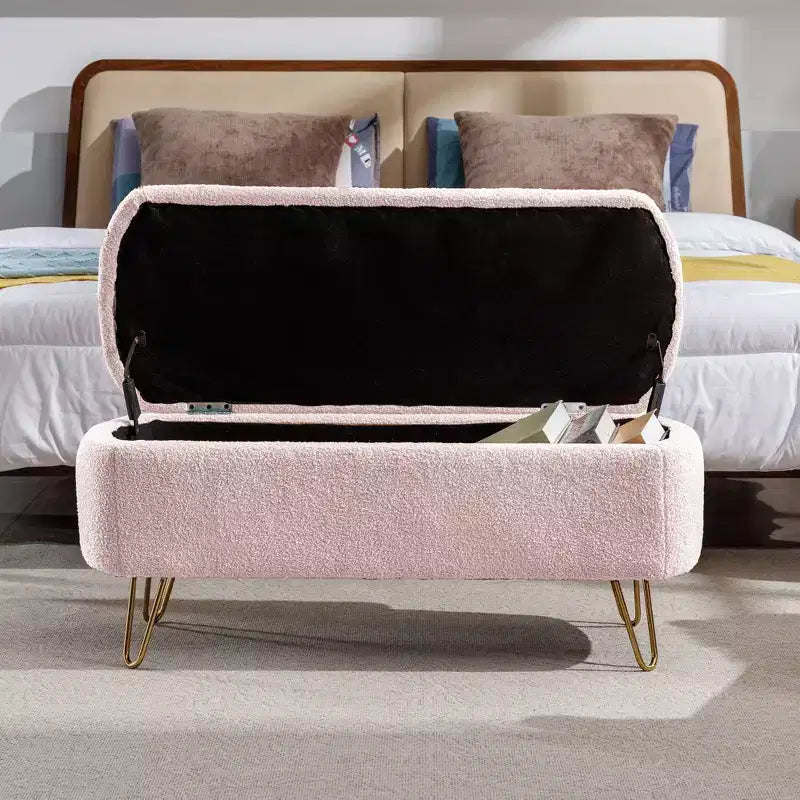 Panca contenitore per fondo letto, moderna in ecopelliccia con gambe dorate per soggiorno e camera da letto