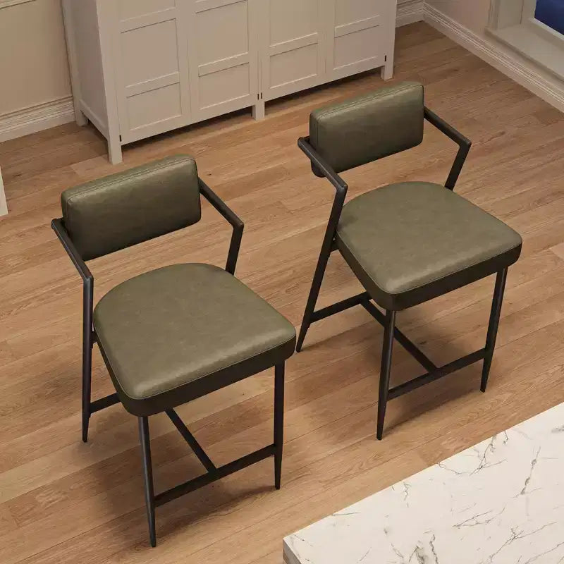 Set di 2 sgabelli da bar con cuscini spessi, sgabelli alti 68 cm con poggiapiedi, rivestimento in finta pelle per isola cucina o bancone bar