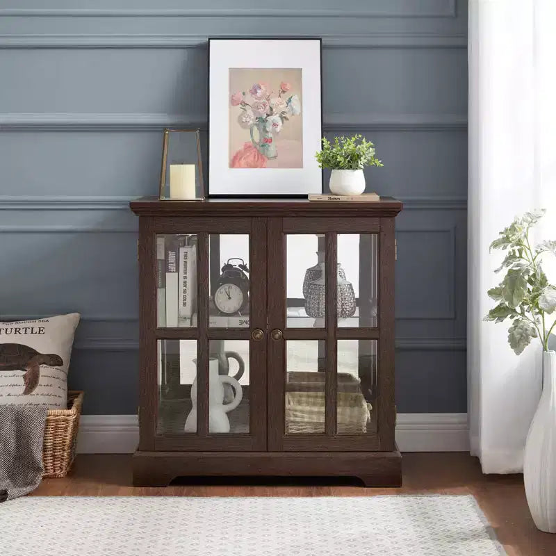 Vetrina antica con ripiani regolabili, bacheca di qualità dal design retrò con ante a griglia, elegante libreria e mobiletto per l'arredamento di casa