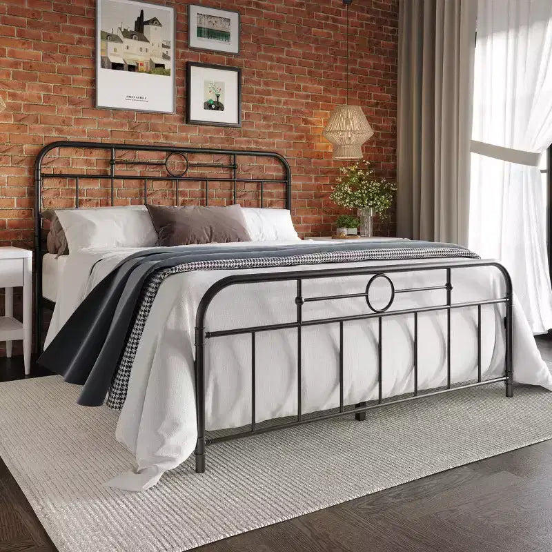 ChaletPosh Letto a piattaforma in metallo King Size