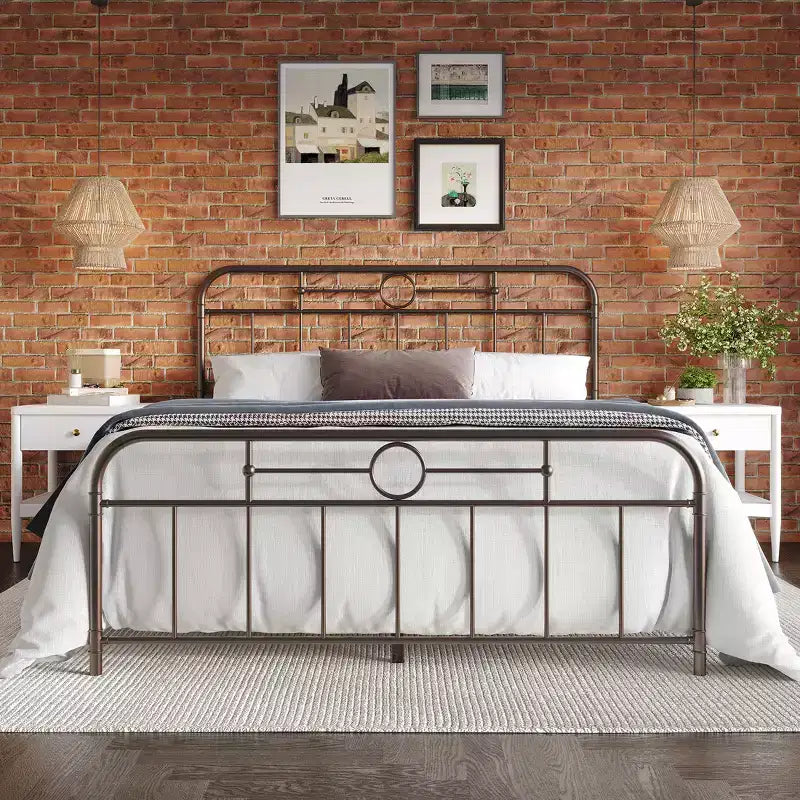 ChaletPosh Letto a piattaforma in metallo King Size