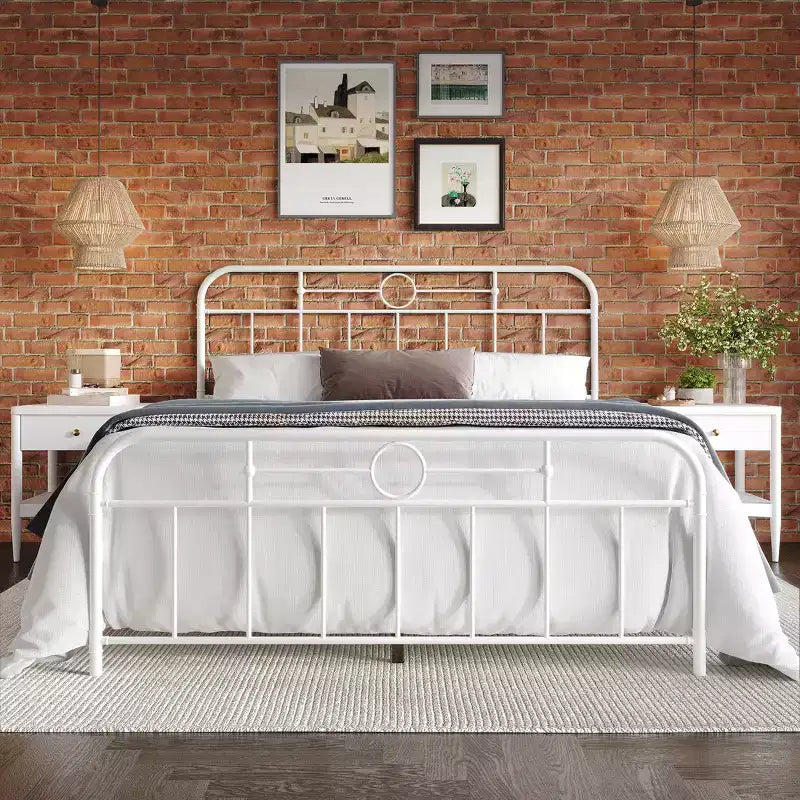 ChaletPosh Letto a piattaforma in metallo King Size