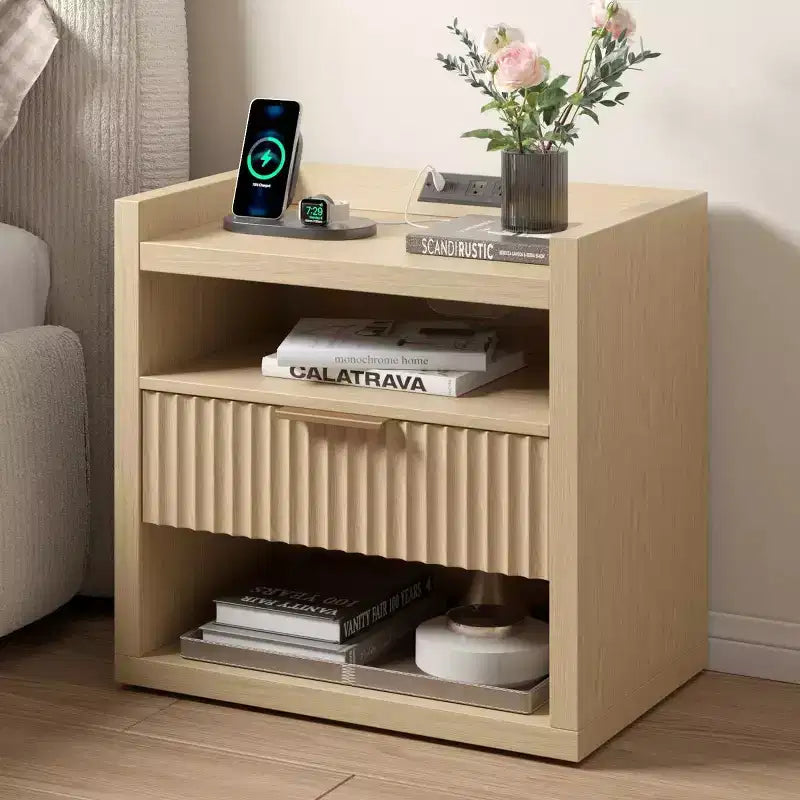 Tavolino in Legno con Stazione di Ricarica Comodino a 1 Cassetto Grande Tavolino Moderno Contenitore Mobiletto d'Appoggio per Soggiorno Camera da Letto Ufficio USB