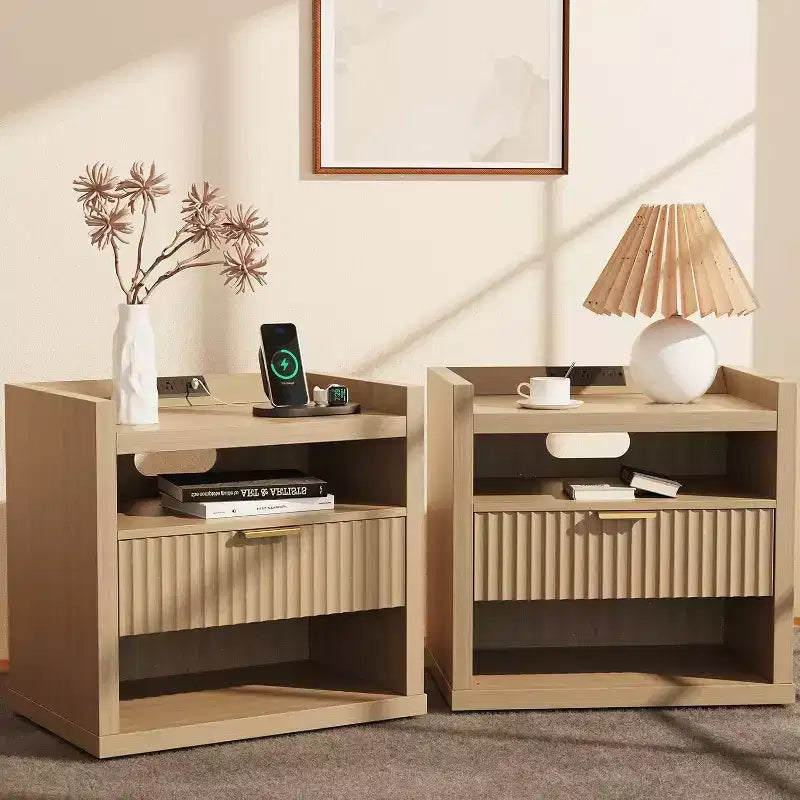 Tavolino in Legno con Stazione di Ricarica Comodino a 1 Cassetto Grande Tavolino Moderno Contenitore Mobiletto d'Appoggio per Soggiorno Camera da Letto Ufficio USB