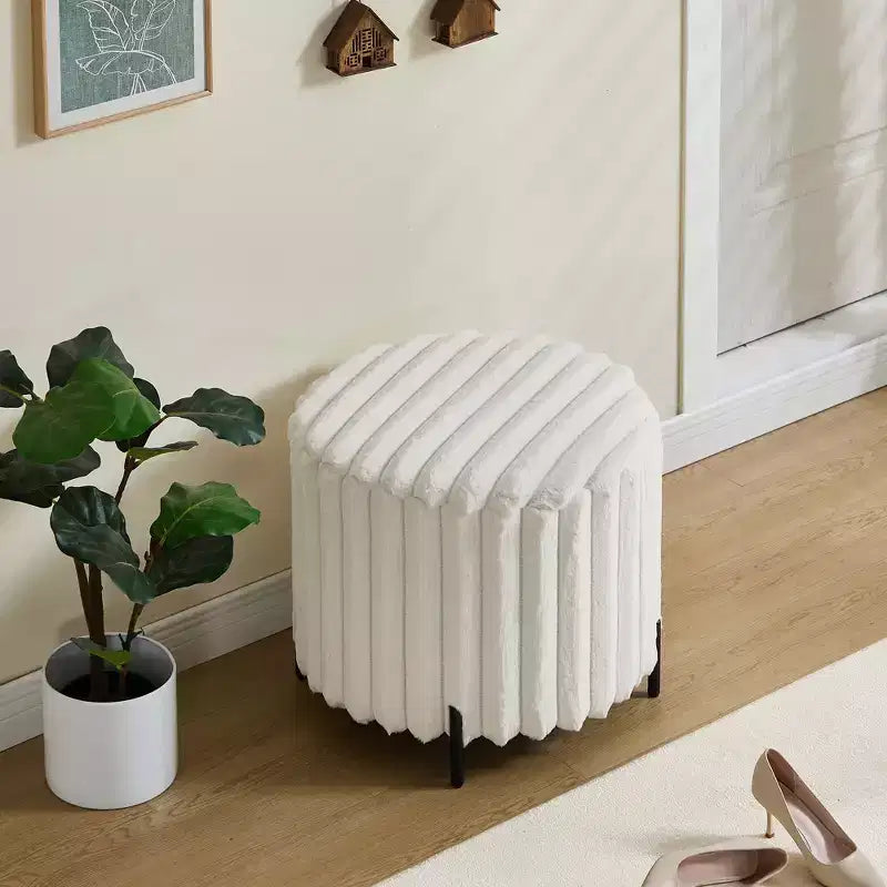 TUYOHW 19H Pouf Ottomano Morbido con Gambe in Metallo, Poggiapiedi Ottomano in Pelliccia Sintetica per Soggiorno, Sgabello Accent Tondo Ampio, Capacità 125 kg