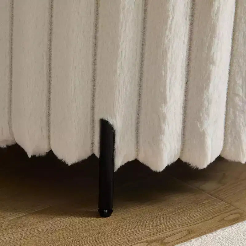 TUYOHW 19H Pouf Ottomano Morbido con Gambe in Metallo, Poggiapiedi Ottomano in Pelliccia Sintetica per Soggiorno, Sgabello Accent Tondo Ampio, Capacità 125 kg