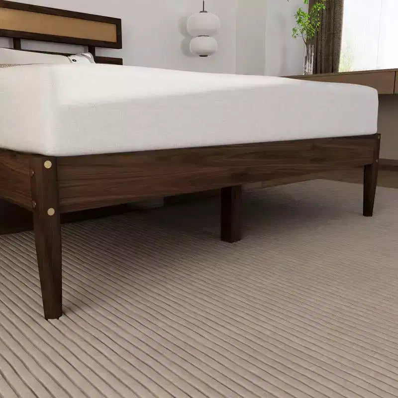 Karl Home Struttura letto matrimoniale in legno massello con testiera in rattan