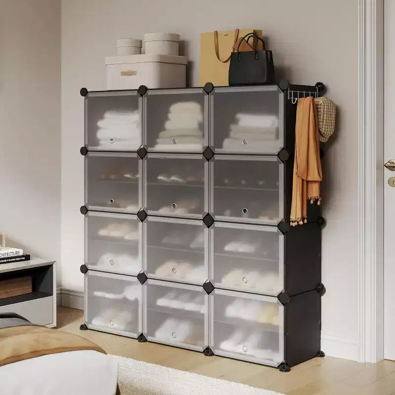 COZONY Scarpiera a livelli in PVC, Mobile scarpiera a 3 colonne e 8 livelli, Organizzatore per scarpe in plastica per corridoio, armadio, camera da letto, ingresso, Bianco