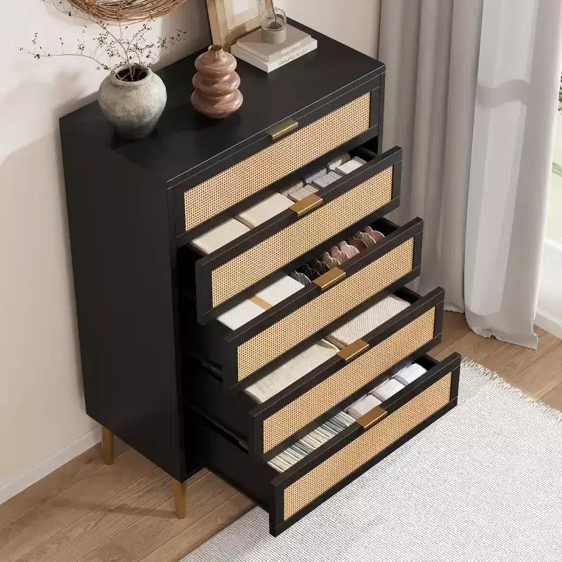 Cassettiera in Rattan a 5 Cassetti per Camera da Letto, Cassettiera Bohemien con Gambe in Metallo, Cassettiera Elegante in Legno con Ampio Spazio di Archiviazione, Cassettiera in Rattan