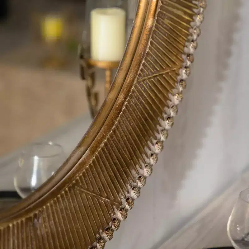 Specchio da parete rotondo con trama martellata da 31,3 pollici, specchio decorativo rustico per soggiorno e camera da letto, oro - ModernLuxe