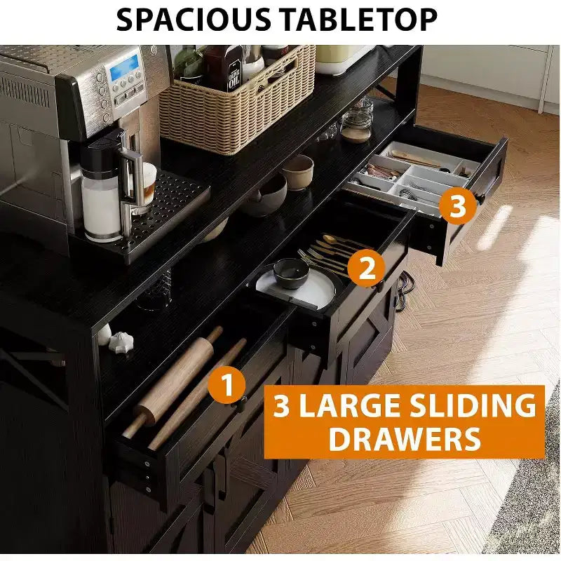 Credenza da Buffet Nera in Stile Rustico con Ripiano e Stazione di Ricarica Integrata, Mobile Bar Grande da 51 Pollici, per Soggiorno, Sala da Pranico