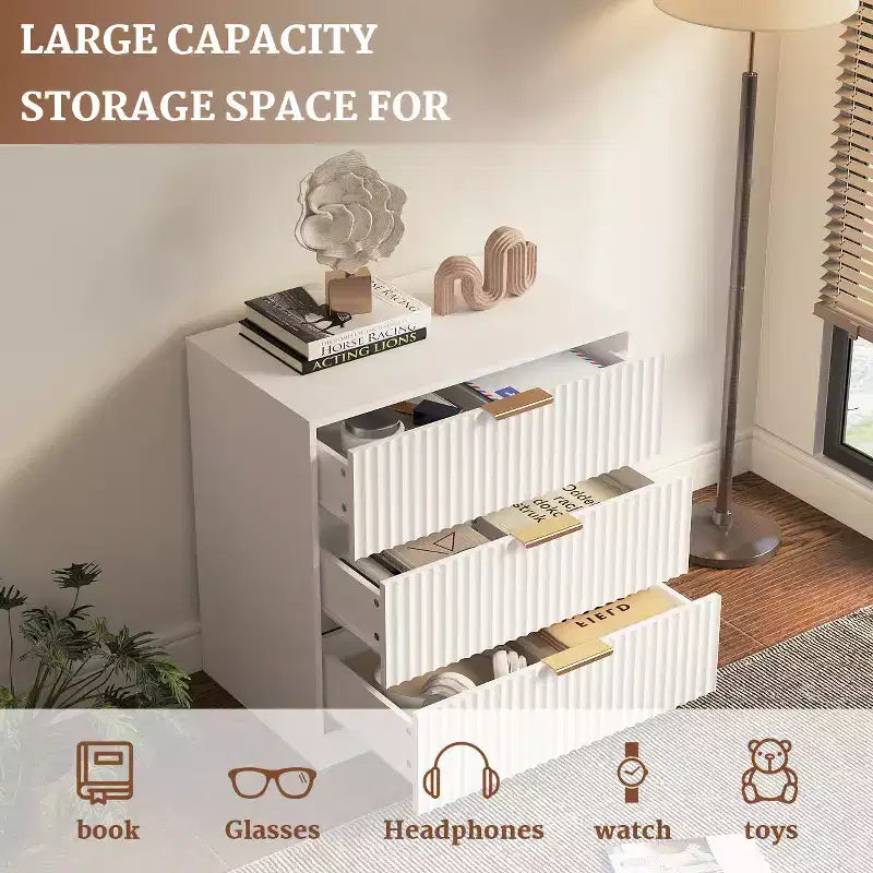 Comodino moderno in legno bianco con 3 cassetti, comodino scanalato, ampio 68,5 cm, mobiletto contenitore, cassettiera per camera da letto, soggiorno, arredamento per la casa