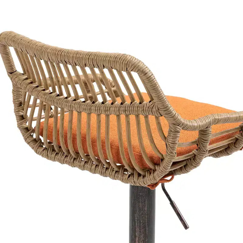 Set di 2 Sgabelli da Bar Girevoli in Rattan - Sedie Regolabili in Altezza con Base in Metallo per Cucina e Sala da Pranzo, Beige
