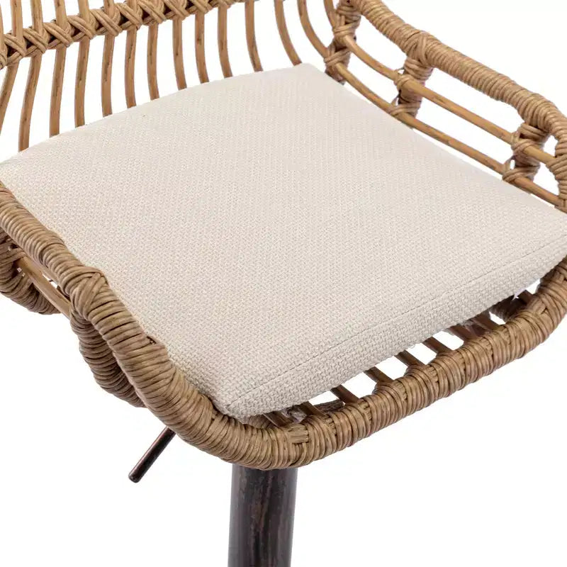 Set di 2 Sgabelli da Bar Girevoli in Rattan - Sedie Regolabili in Altezza con Base in Metallo per Cucina e Sala da Pranzo, Beige